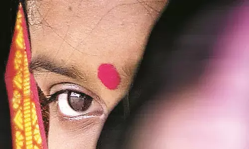 उम्मीदवारी की दौड़ में पिछड़ती महिलाएं, किसी भी प्रमुख दल ने महिला उम्मीदवार घोषित नहीं किया उम्मीदवारी की दौड़ में पिछड़ती महिलाएं, किसी भी प्रमुख दल ने महिला उम्मीदवार घोषित नहीं किया