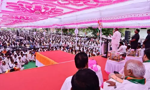 केंद्र सरकार को किसानों की परवाह नहीं,  शरद पवार ने मोदी सरकार पर जमकर बोला हमला केंद्र सरकार को किसानों की परवाह नहीं,  शरद पवार ने मोदी सरकार पर जमकर बोला हमला