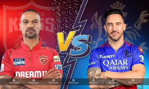 विराट कोहली के बाद कार्तिक और लोमरोर का धमाका, रोमांचक मुकाबले में चार विकेट के जीती आरसीबी विराट कोहली के बाद कार्तिक और लोमरोर का धमाका, रोमांचक मुकाबले में चार विकेट के जीती आरसीबी