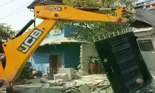 हटाया गया सड़क किनारे का अतिक्रमण, नप और यातायात पुलिस ने चलाया अभियान