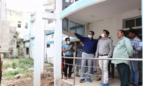 जिला अस्पताल में अव्यवस्था पर कलेक्टर ने लगाई फटकार जिला अस्पताल में अव्यवस्था पर कलेक्टर ने लगाई फटकार