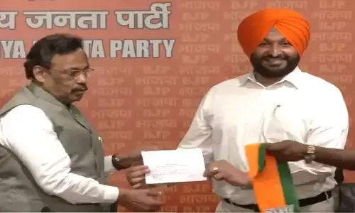 पंजाब में कांग्रेस को लगा बड़ा झटका, तीन बार के सांसद और पूर्व CM के पोते रवनीत बिट्टू बीजेपी में हुए शामिल