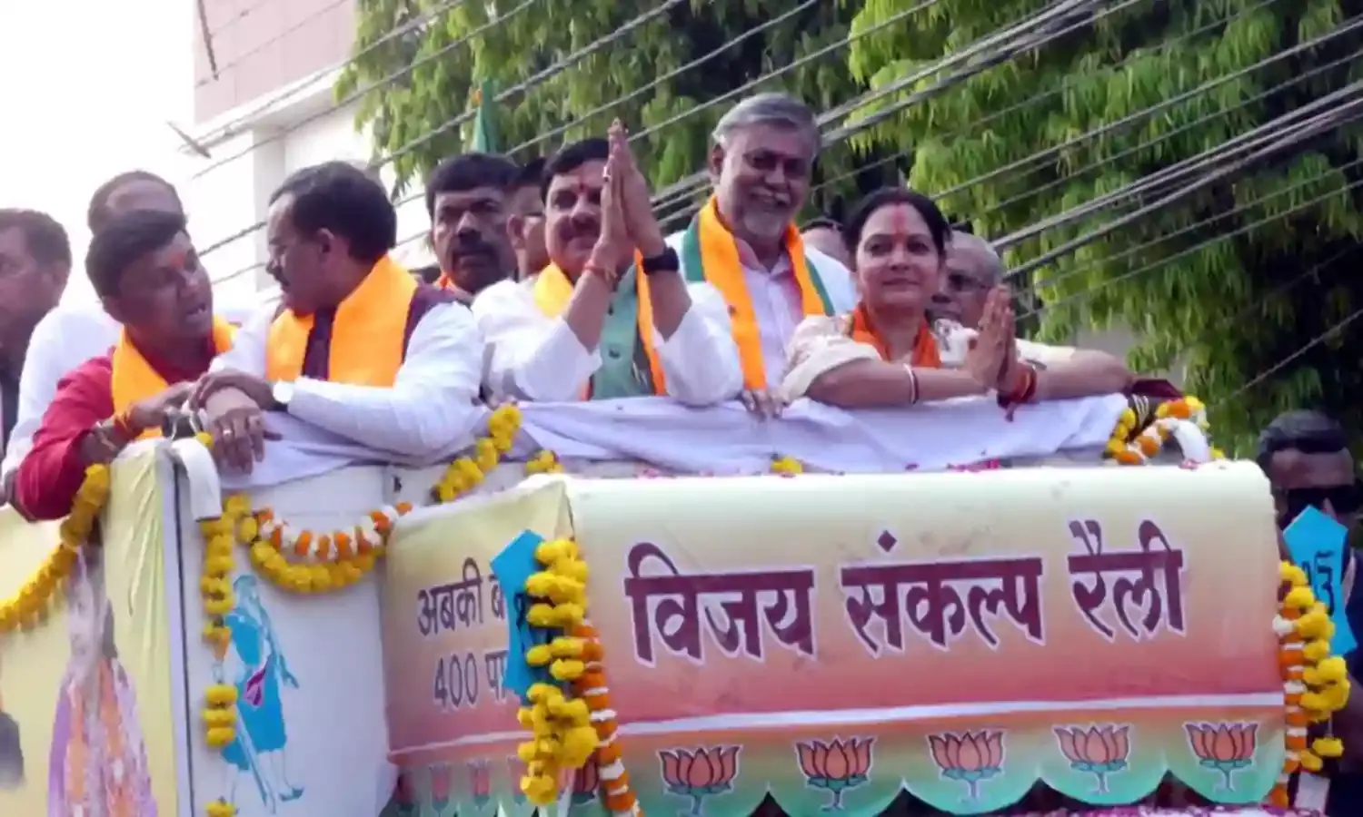 सीएम यादव ने किया रोड शो, प्रदेश की सभी 29 सीटें जीतने का संकल्प दिलाया