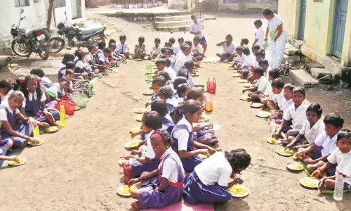 आदिवासी बच्चों को नहीं पढ़ाया, विदर्भ की 10 शालाएं योजना से बाहर , नागपुर की 4 शालाएं शामिल