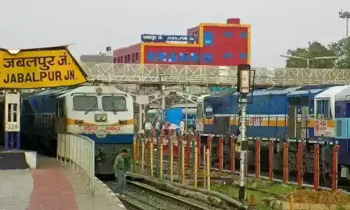 हनुमानताल में नहीं हो रही साफ-सफाई, लगा गंदगी का अंबार