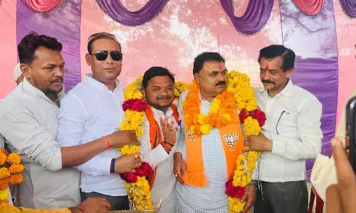 डॉ. अमित खरे ने किया भाजपा जिलाध्यक्ष का स्वागत