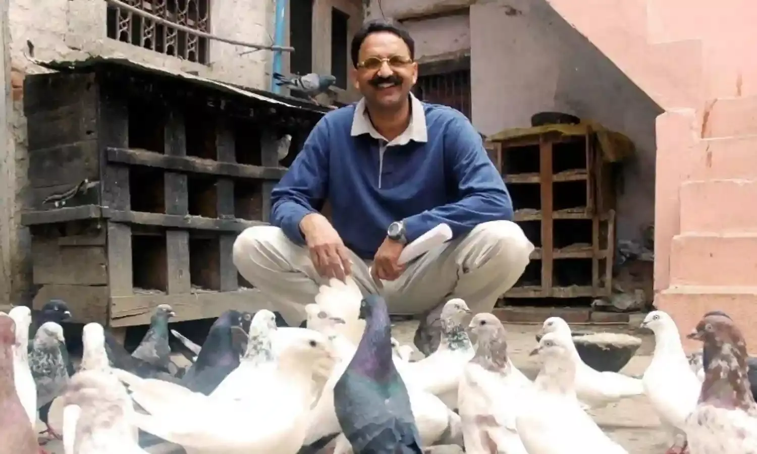 शनिवार सुबह नमाज के बाद मुख्तार अंसारी होगा सपुर्द-ए-खाक, पिता के बगल में खोदी जाएगी कब्र