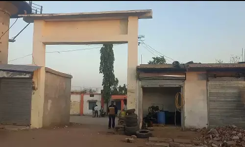 जनपद पंचायत गुनौर में दुकानों का निर्माण कार्य विवादों के घेरे में