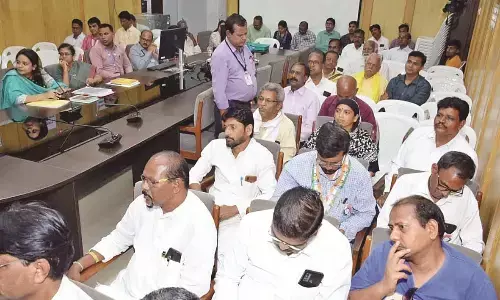 22 नामांकन वैध- 18 अवैध, पुनर्निरीक्षण के दौरान जिलाधिकारी कार्यालय की घोषणा