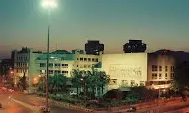 सड़क विस्तारीकरण के नाम पर ली जगह, बनाई जा रहीं दुकानें - कार्यप्रणाली पर सवाल सड़क विस्तारीकरण के नाम पर ली जगह, बनाई जा रहीं दुकानें - कार्यप्रणाली पर सवाल