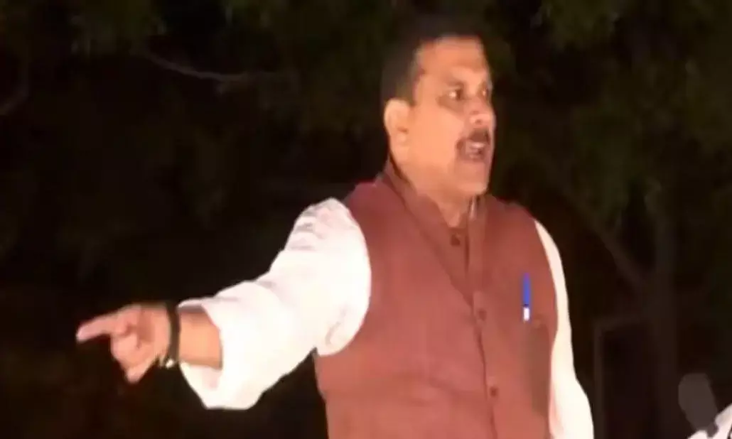 जेल से रिहा होने के बाद संजय सिंह का मोदी सरकार पर हमला, बोले - पीएम मोदी को क्या कानून छूट है?