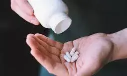 इम्यूनिटी बढ़ाने के लिए हर 3 में 2 लोग विटामिन सप्लीमेंट पर करते हैं भरोसा इम्यूनिटी बढ़ाने के लिए हर 3 में 2 लोग विटामिन सप्लीमेंट पर करते हैं भरोसा