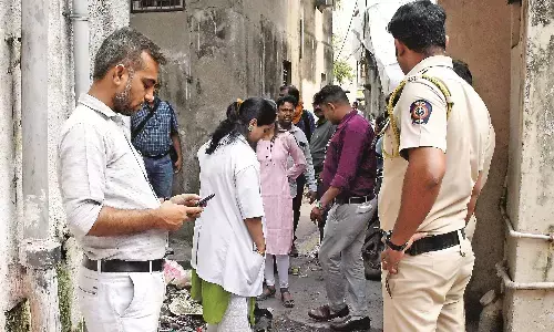 लेन-देन की रंजिश में चली गोली, आनंद नगर में घटना, गैंगवार भड़कने की आशंका लेन-देन की रंजिश में चली गोली, आनंद नगर में घटना, गैंगवार भड़कने की आशंका