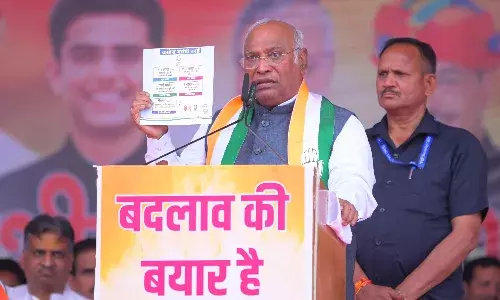 राजस्थान के चित्तौड़गढ़ से मल्लिकार्जुन खरगे ने शुरू किया चुनावी अभियान, निशाने पर रहे पीएम मोदी, जानिए क्या कुछ कहा