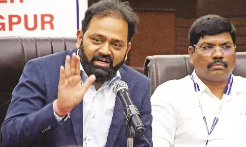 एक - एक वोट है कीमती - अब जिले के 1,385 वोटरों के घर जाकर कराया जाएगा मतदान एक - एक वोट है कीमती - अब जिले के 1,385 वोटरों के घर जाकर कराया जाएगा मतदान
