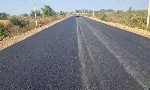 पन्ना-पहाडीखेरा मार्ग चौडीकरण के साथ बनकर हुआ तैयार, संविदाकार ने तय समय सीमा से पहले ही समाप्त कर दिया कार्य पन्ना-पहाडीखेरा मार्ग चौडीकरण के साथ बनकर हुआ तैयार, संविदाकार ने तय समय सीमा से पहले ही समाप्त कर दिया कार्य