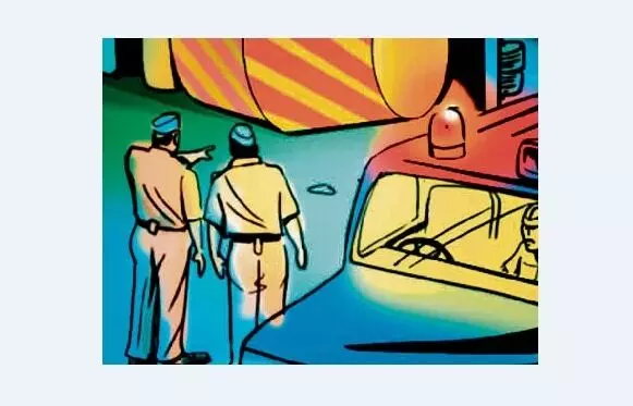 सामग्री देकर ऑटो चालक ले भागा 50 हजार रुपए सामग्री देकर ऑटो चालक ले भागा 50 हजार रुपए