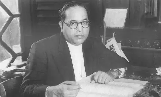 अम्बेडकर जयंती के आयोजन की अनुमति न देने पर नाराज हुए एसडीएम, आधे घण्टे में जारी हुई करवाई अनुमति