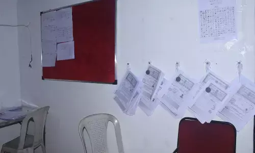 अमरावती लोकसभा चुनाव में करोड़पतियों का बोलबाला, जानिए किसके पास है कितनी संपत्ति अमरावती लोकसभा चुनाव में करोड़पतियों का बोलबाला, जानिए किसके पास है कितनी संपत्ति