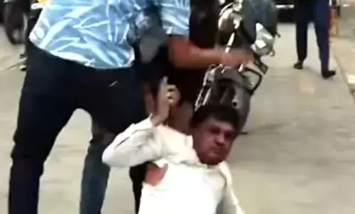 माजलगांव के एनसीपी विधायक के पीए से युवक ने की मारपीट , सोशल मीडिया पर वीडियो वायरल