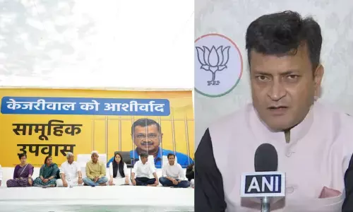 AAP एक फ्रॉड पार्टी... बीजेपी नेता ने खाना खाकर उपवास करने का लगाया आरोप