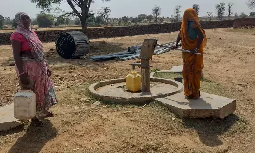 २० वर्ष पूर्व बसाये गये टगरा गांव में पानी व बिजली की समस्या, जनपद पंचायत पन्ना की ग्राम पंचायत बिलखुरा का मामला २० वर्ष पूर्व बसाये गये टगरा गांव में पानी व बिजली की समस्या, जनपद पंचायत पन्ना की ग्राम पंचायत बिलखुरा का मामला