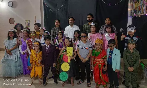 डांस एकेडमी द्वारा फैंसी ड्रेस प्रतियोगिता आयोजित डांस एकेडमी द्वारा फैंसी ड्रेस प्रतियोगिता आयोजित