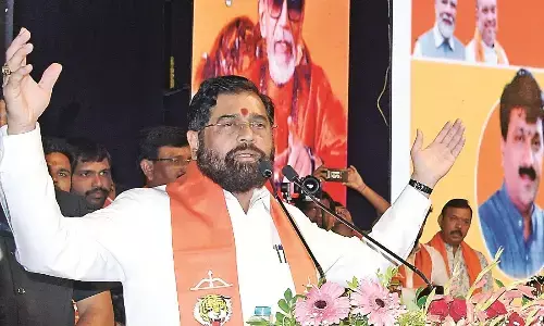 सीएम शिंदे ने कहा - शिवसैनिकों के प्रेम-योगदान को न भूलें, मोदी के कार्यों की सराहना सीएम शिंदे ने कहा - शिवसैनिकों के प्रेम-योगदान को न भूलें, मोदी के कार्यों की सराहना