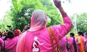 हेल्थ सेंटर पर होगी 5,575 आशा वर्कर की नियुक्ति, केंद्रों पर देंगी सेवाएं हेल्थ सेंटर पर होगी 5,575 आशा वर्कर की नियुक्ति, केंद्रों पर देंगी सेवाएं