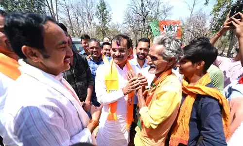 प्रदेश अध्यक्ष व खजुराहो सांसद विष्णुदत्त शर्मा ने सिंहपुर में ग्रामवासियों से किया संवाद