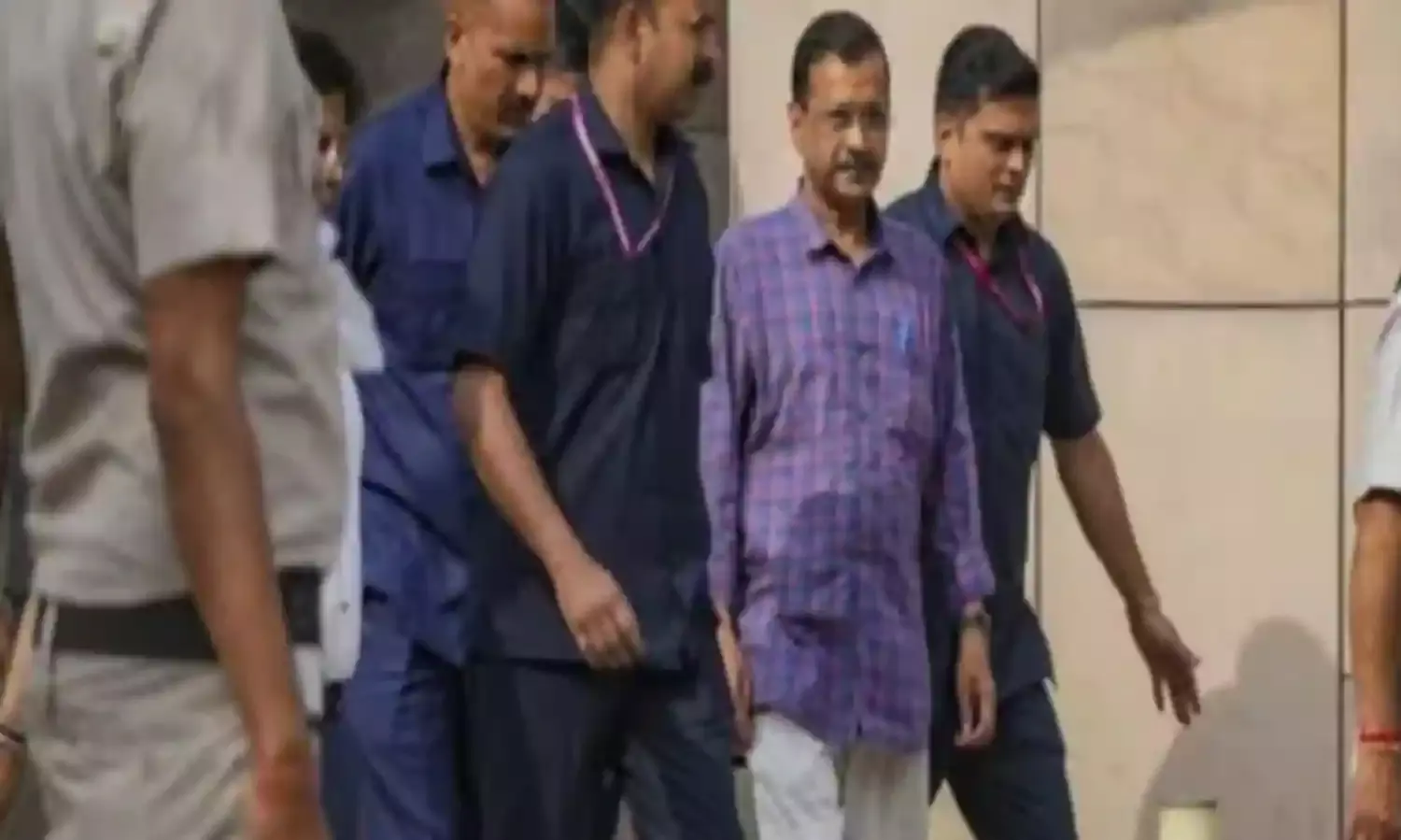 अरविंद केजरीवाल की हेल्थ को लेकर आया बड़ा अपडेट, बिगड़ा शुगर लेवल!