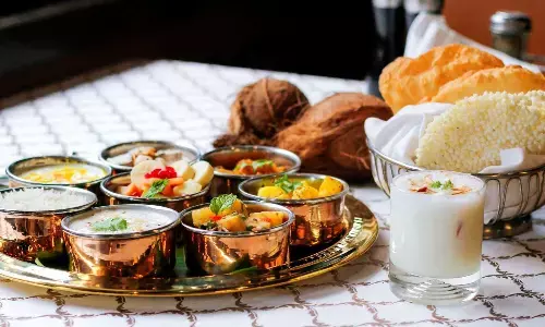 नवरात्रि में व्रत के दौरान ये डाइट प्लान करें फॉलो, नहीं होगा कमजोरी का एहसास नवरात्रि में व्रत के दौरान ये डाइट प्लान करें फॉलो, नहीं होगा कमजोरी का एहसास