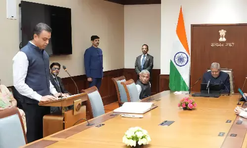 शिवसेना (शिंदे) के मिलिंद देवड़ा सहित राज्यसभा के 10 नए सदस्यों ने ली शपथ