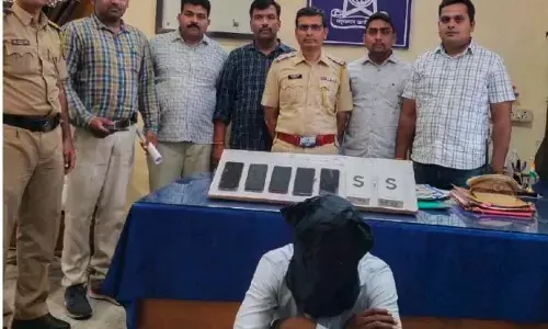 कुरियर कार्यालय से 4.14 लाख रुपए की चोरी करने वाले एक आरोपी को पुलिस ने पकड़ा
