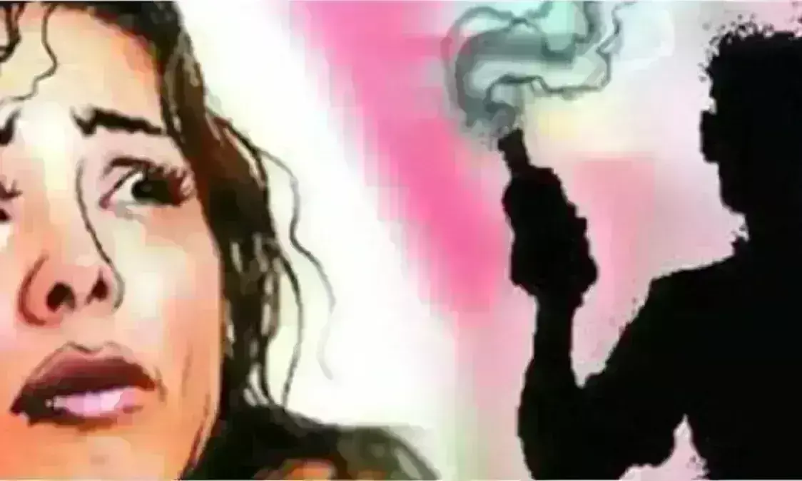 बॉम्बे हाईकोर्ट से साल 2010 के एसिड अटैक से तीन पीड़ितों को मिली बड़ी राहत बॉम्बे हाईकोर्ट से साल 2010 के एसिड अटैक से तीन पीड़ितों को मिली बड़ी राहत