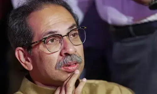 कोल्हापुर के चक्कर में कांग्रेस के हाथ से निकल गई सांगली की सीट, भड़के थे उद्धव कोल्हापुर के चक्कर में कांग्रेस के हाथ से निकल गई सांगली की सीट, भड़के थे उद्धव