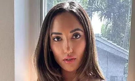 महिला 70 साल के बुजुर्ग को कर रही डेट, अन्य महिलाओं को दे रही अजीब सलाह, सुनकर हैरान हुए लोग