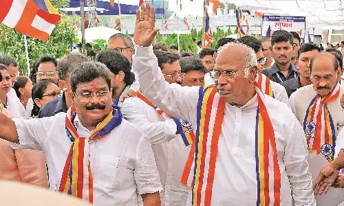 मल्लिकार्जुन का बड़ा निशाना, बोले - अपमान कर कहते हो अयोध्या नहीं आए