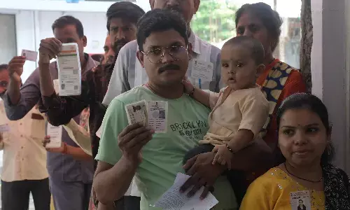 पहले चरण का मतदान खत्म, गडकरी समेत 97 उम्मीदवारों की किस्मत ईवीएम में हो गई कैद