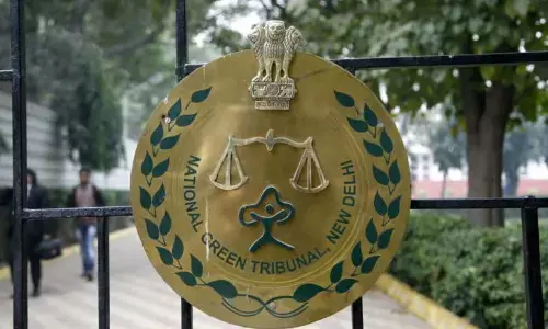 मुंबई में हरियाली का दायरा घटने के मामले में नेशनल ग्रीन ट्रिब्यूनल का नोटिस