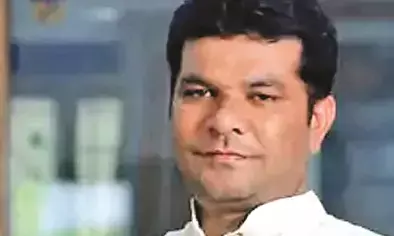 मतदान ने चौंकाया, उम्मीदवारों की दावेदारी ईवीएम में हुई कैद,  वोटों का गुणा-भाग करने में जुटे