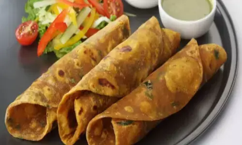 घर पर बनाएं पीएम मोदी की फेमस ड्रमस्टिक पराठा  रेसिपी, स्वास्थ्य के लिए रहेगी फायदेमंद घर पर बनाएं पीएम मोदी की फेमस ड्रमस्टिक पराठा  रेसिपी, स्वास्थ्य के लिए रहेगी फायदेमंद