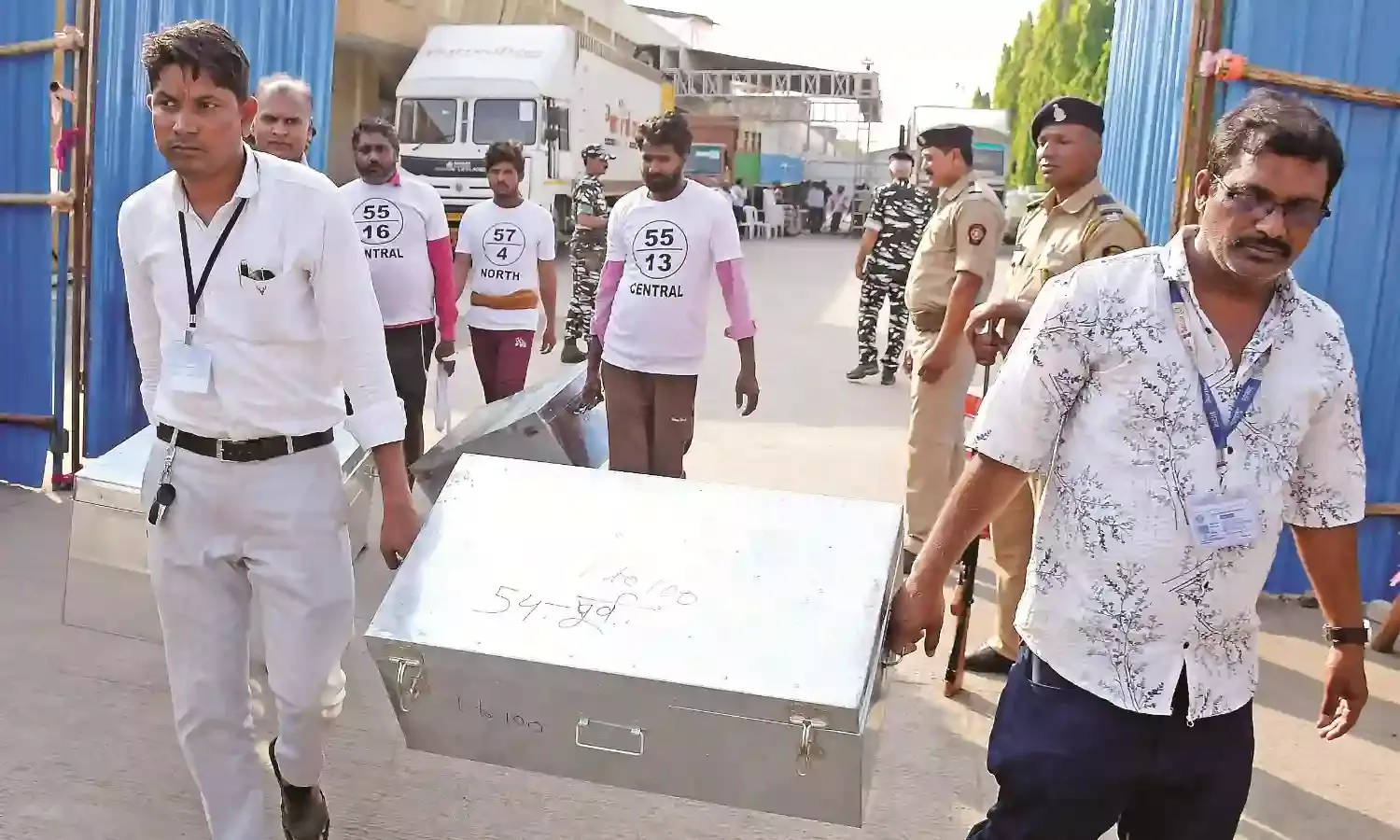 तीन स्तरीय सुरक्षा घेरे में ईवीएम, केंद्रीय और राज्य बल सहित सिटी पुलिस तैनात