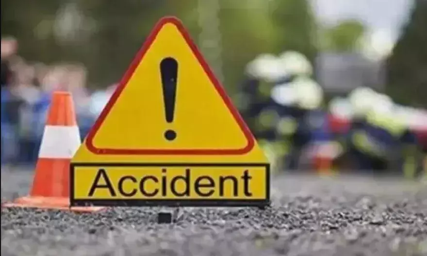 बोलेरो ने बाइक को मारी टक्कर, एक की मौके पर, दूसरे की रीवा में मौत, एसजीएमएच के डॉक्टरों पर इलाज में लापरवाही का आरोप