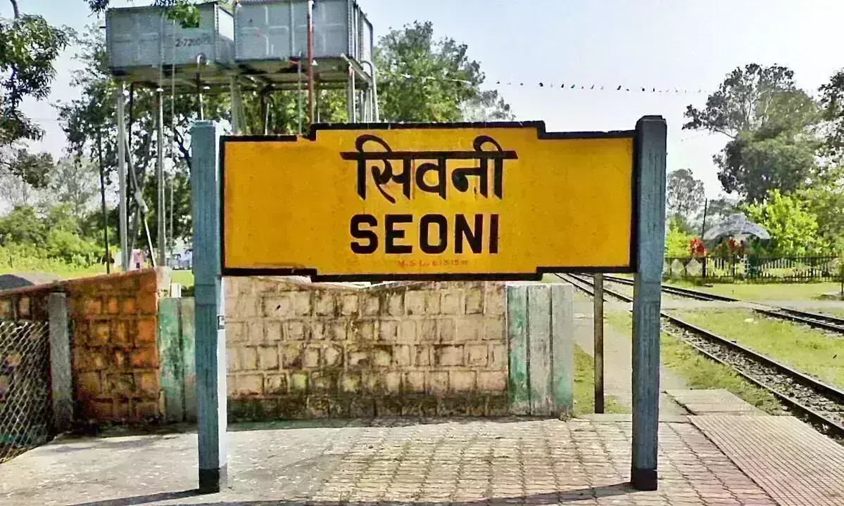 जेवर और नकदी की जगह थमा गए कंकड़ पत्थर, दो अज्ञात लोगों ने वृद्धा के साथ की ठगी