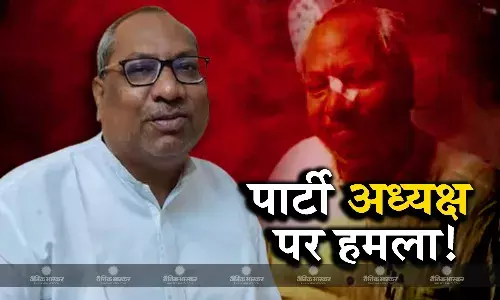 निषाद पार्टी के अध्यक्ष पर हमला, कार्रवाई की मांग करते हुए धरने पर बैठे समर्थक