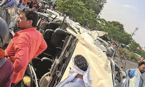 बुटीबोरी में हुआ हादसा - टैक्टर-स्कॉर्पियो में भिड़ंत दंपति की मौत, 6 घायल