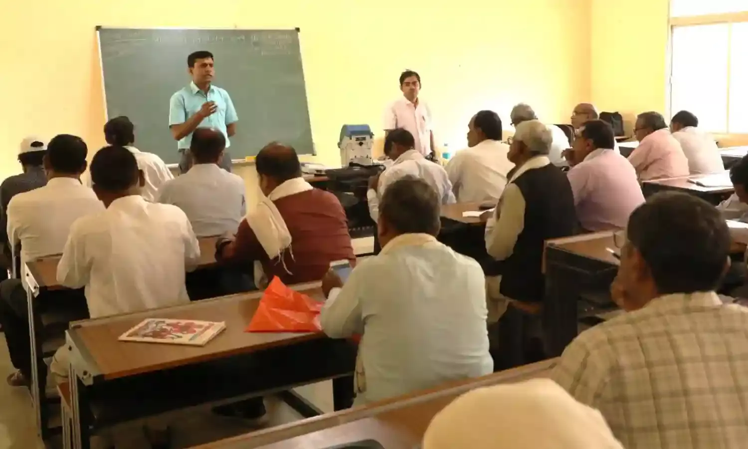 पन्ना जिले में मतदान दलों का हुआ प्रशिक्षण