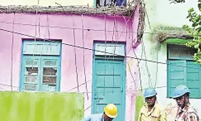 नागपुर में शीघ्र ही टूटेंगे 489 रेलवे के जर्जर क्वार्टर, बनेंगे 100 से ज्यादा नए नागपुर में शीघ्र ही टूटेंगे 489 रेलवे के जर्जर क्वार्टर, बनेंगे 100 से ज्यादा नए