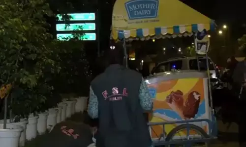 दिल्ली में फैली दहशत, इंडिया गेट के पास VVIP इलाके में आइसक्रीम सेलर की चाकू घोंपकर हत्या, घटना की जांच में जुटी पुलिस